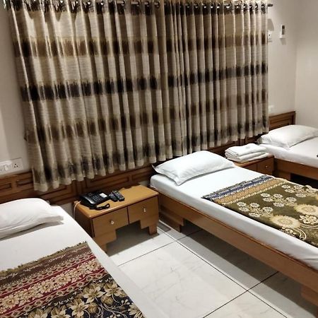 Hotel Ankit Virpur Extérieur photo