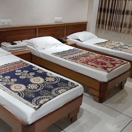 Hotel Ankit Virpur Extérieur photo